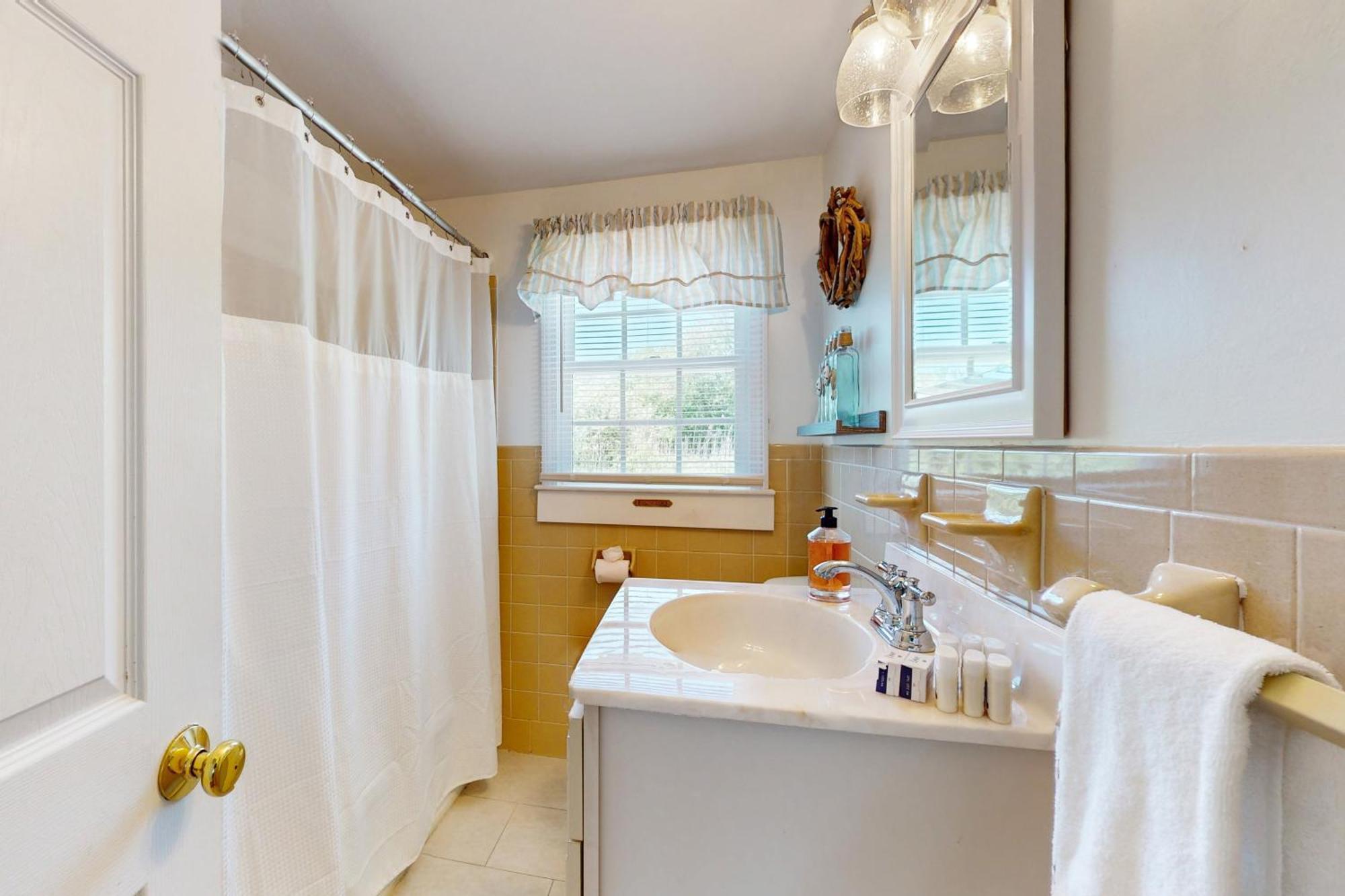 Far Away By The Sea Villa Yarmouth Port Екстериор снимка
